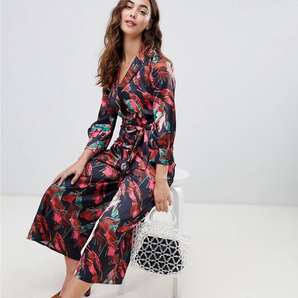 NWT ASOS Lost Ink wide leg jumpsuit with tie waist in abstract floral print XXS - Picture 4 of 16